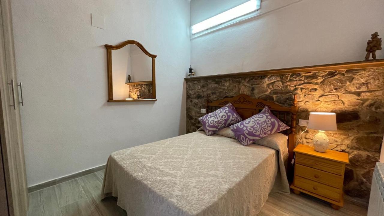Apartamentos Rurales Casa Josefita Pedroso de Acim Exteriör bild